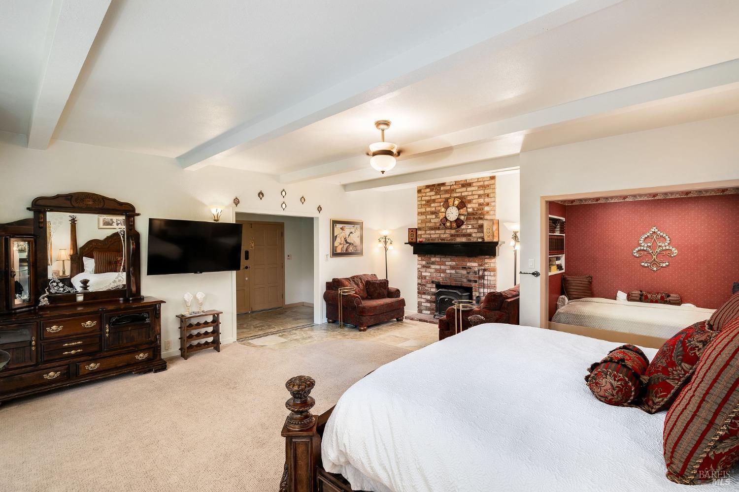 Property photo 38