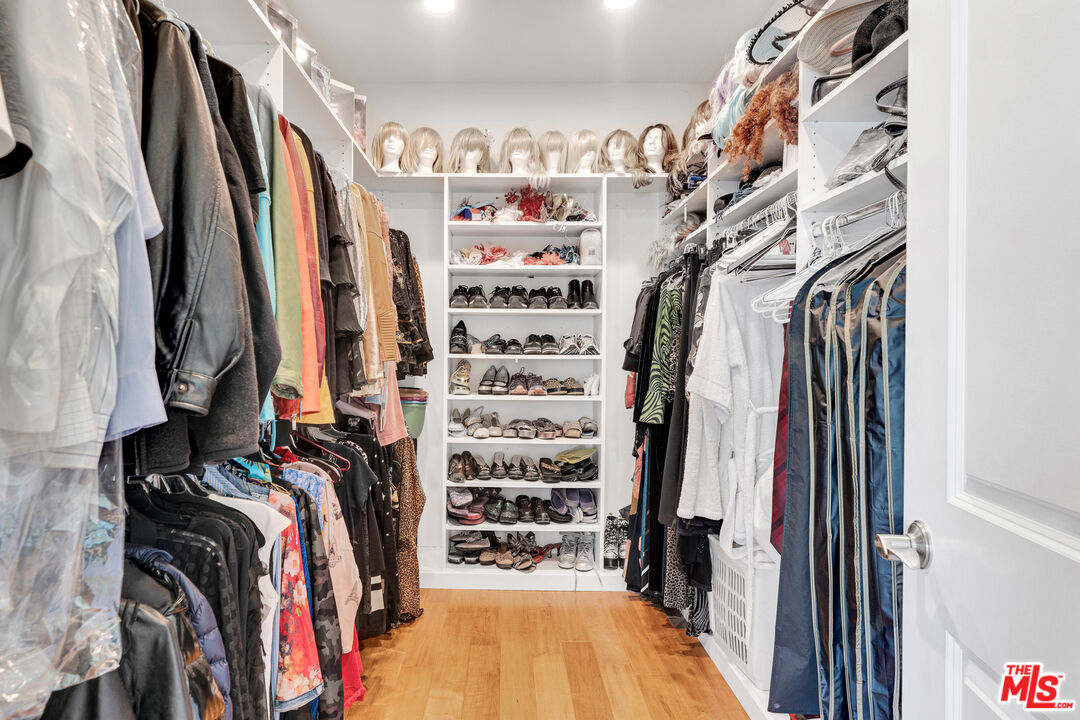 Property photo 32