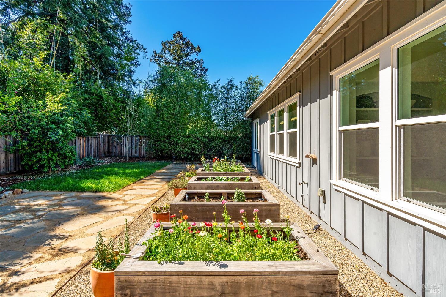 Property photo 44