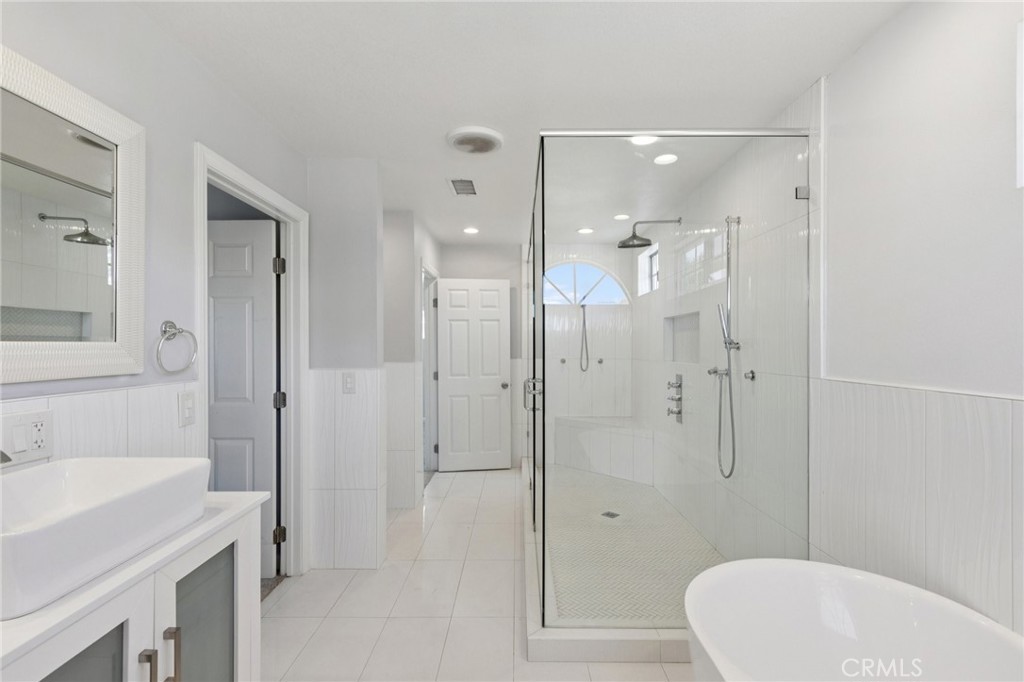 Property photo 50