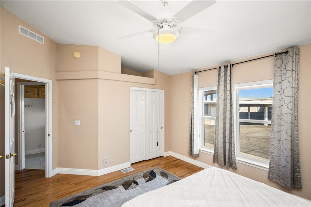 Property photo 38
