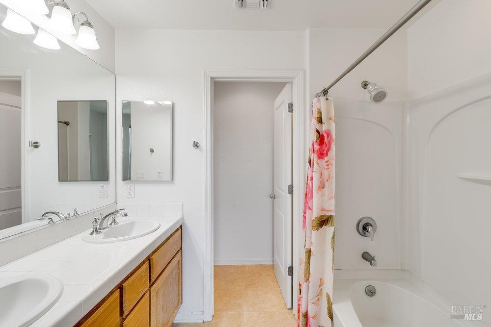 Property photo 46
