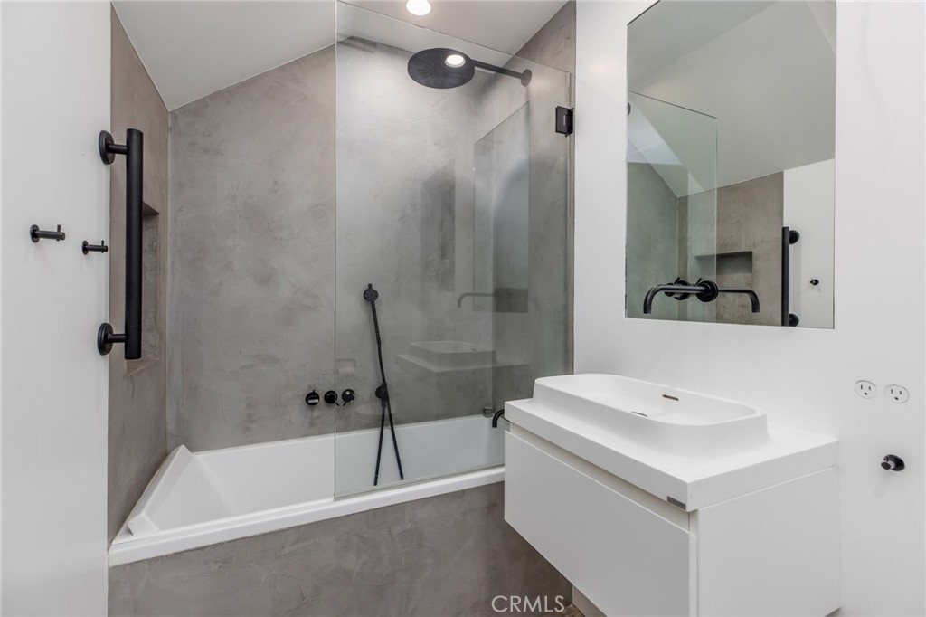 Property photo 50