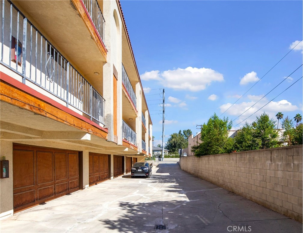 Property photo 33