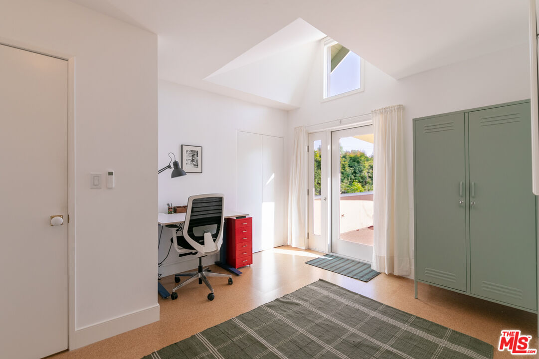 Property photo 44