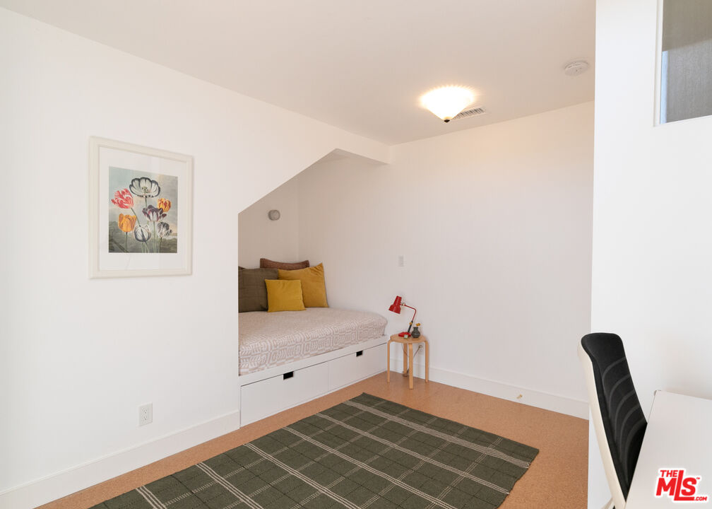 Property photo 50