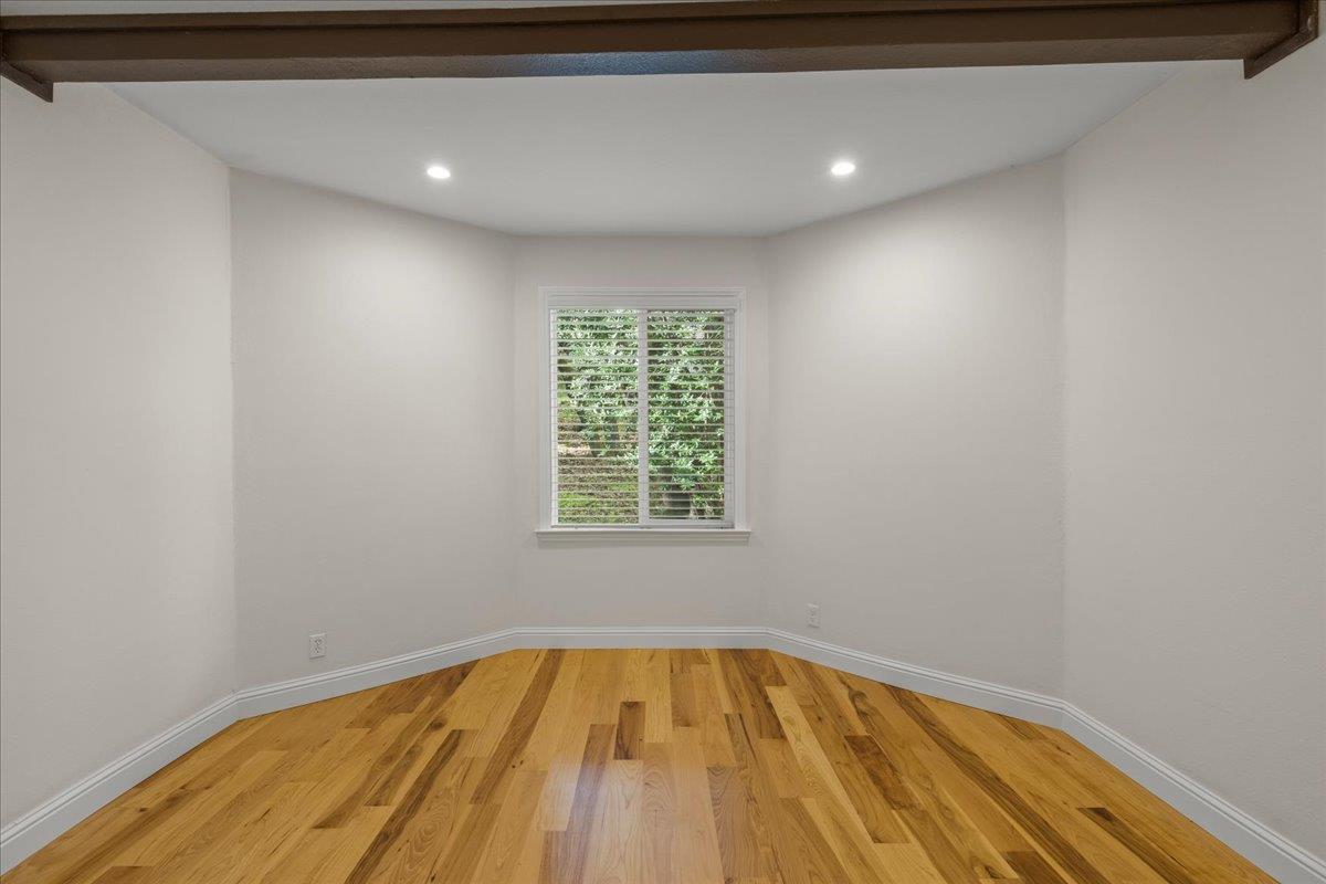 Property photo 51