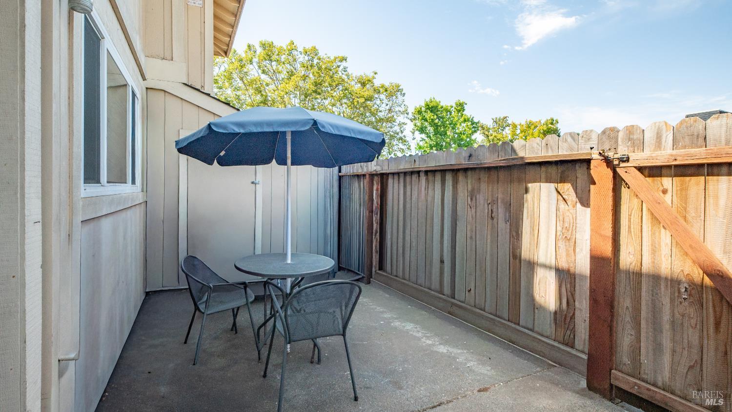 Property photo 32