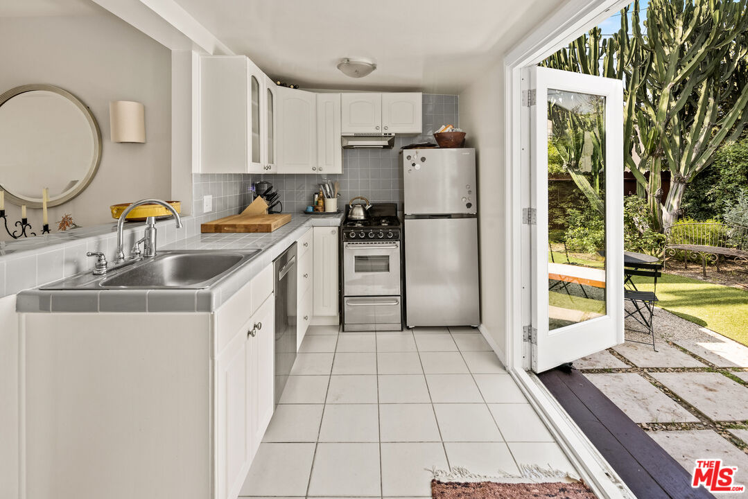 Property photo 33