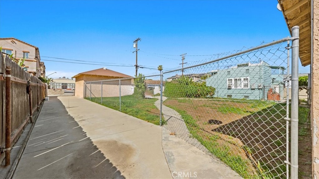 Property photo 28