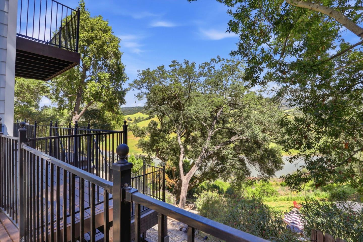 Property photo 35