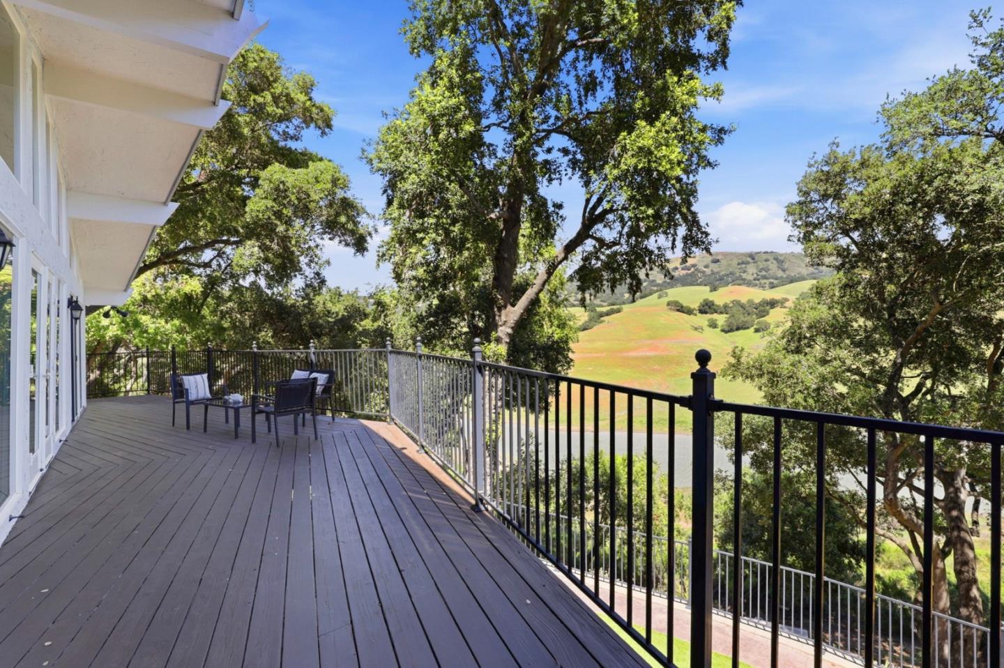 Property photo 37