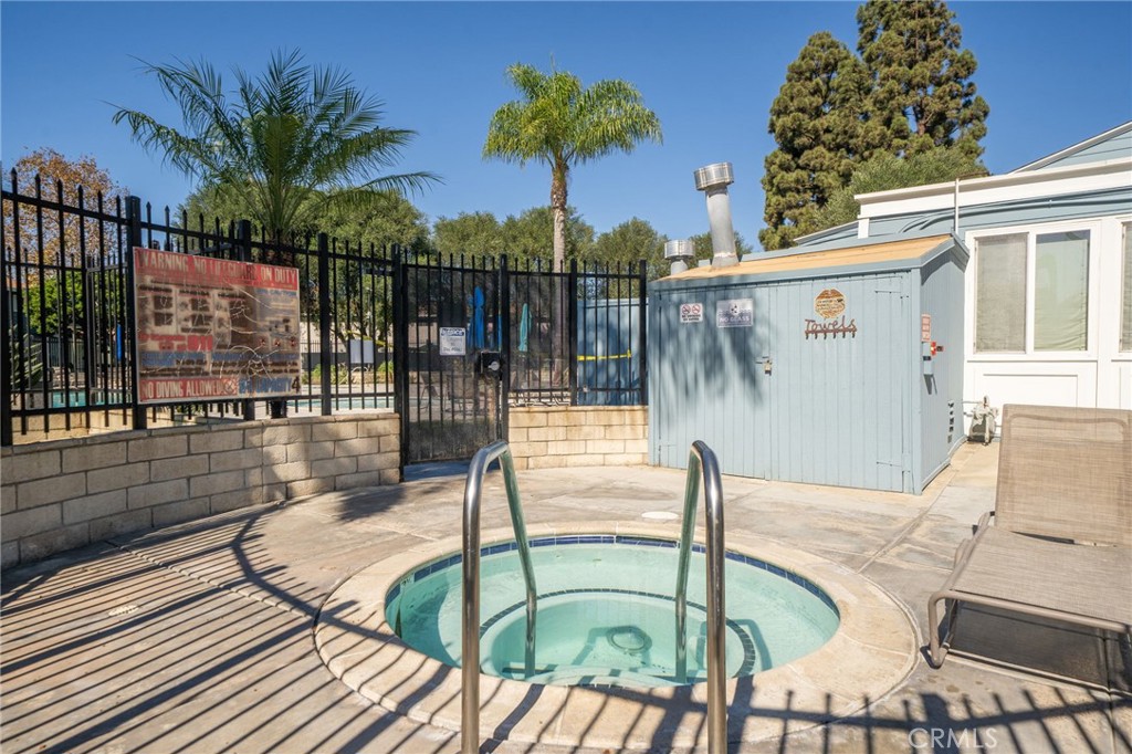 Property photo 38