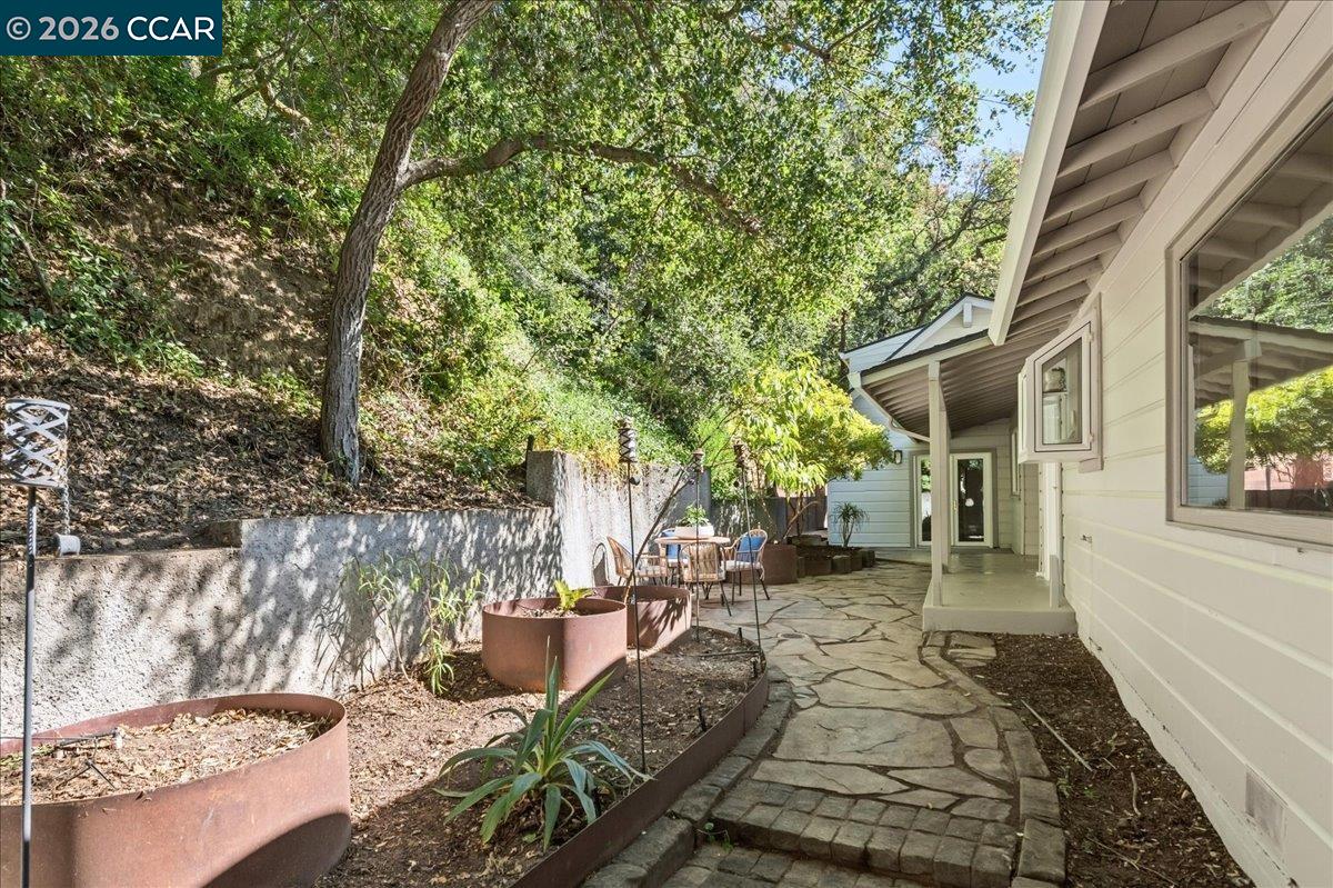 Property photo 46