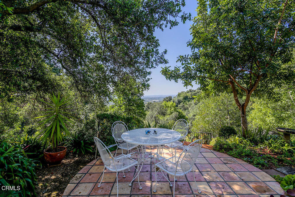 Property photo 38