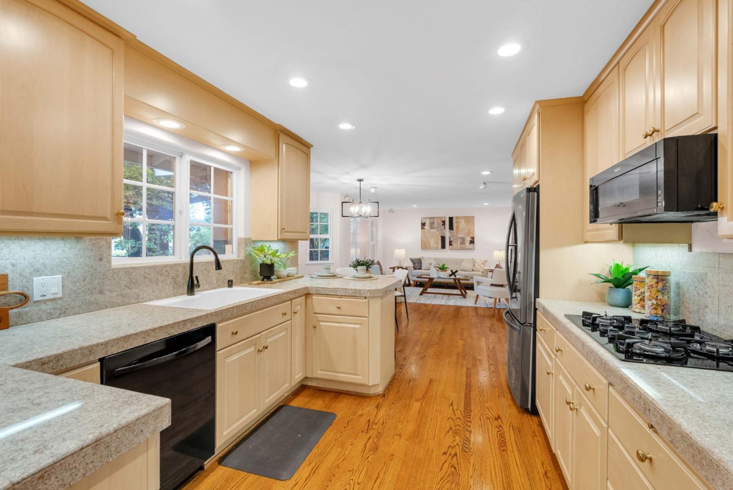 Property photo 25
