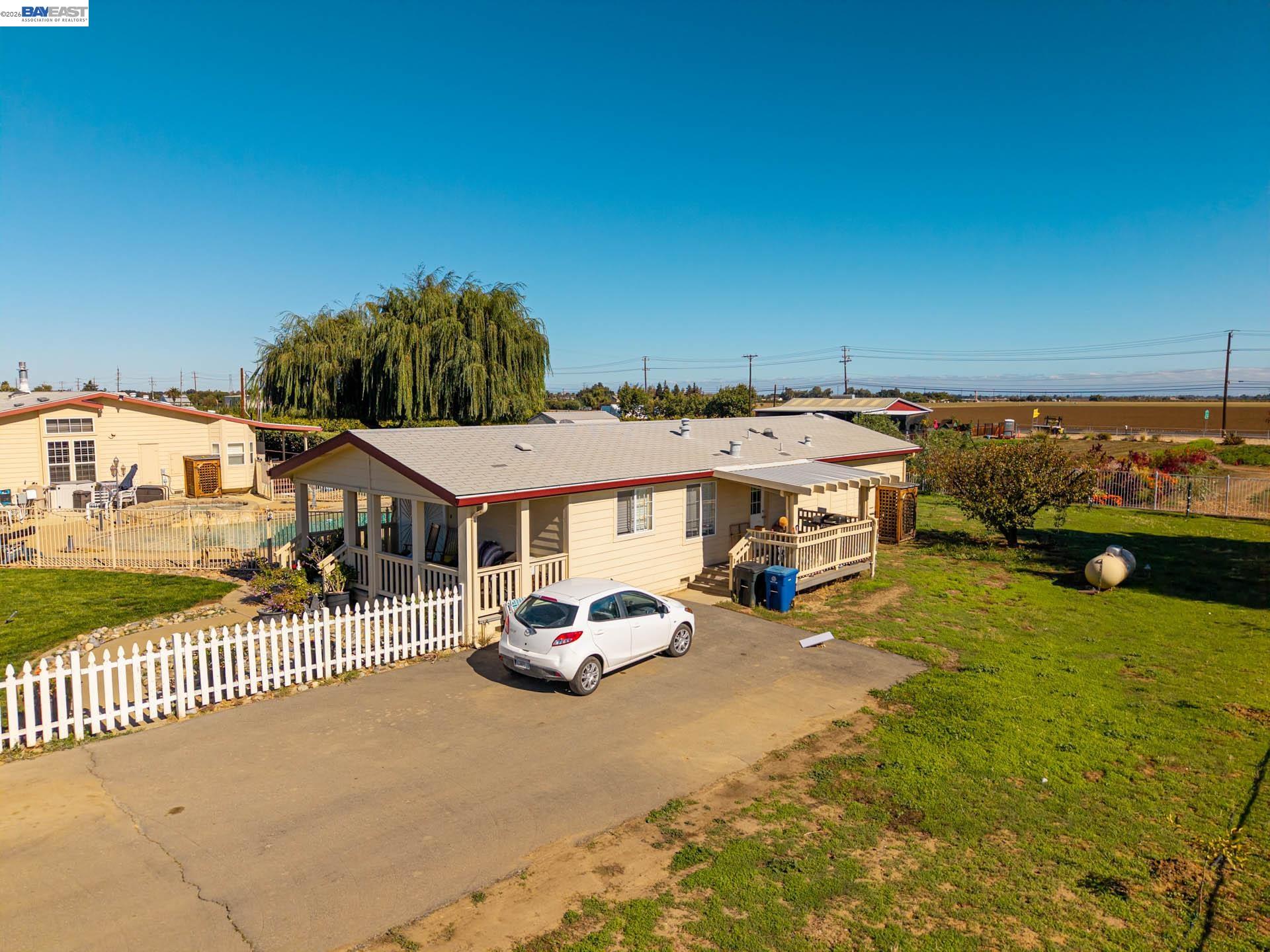 Property photo 23