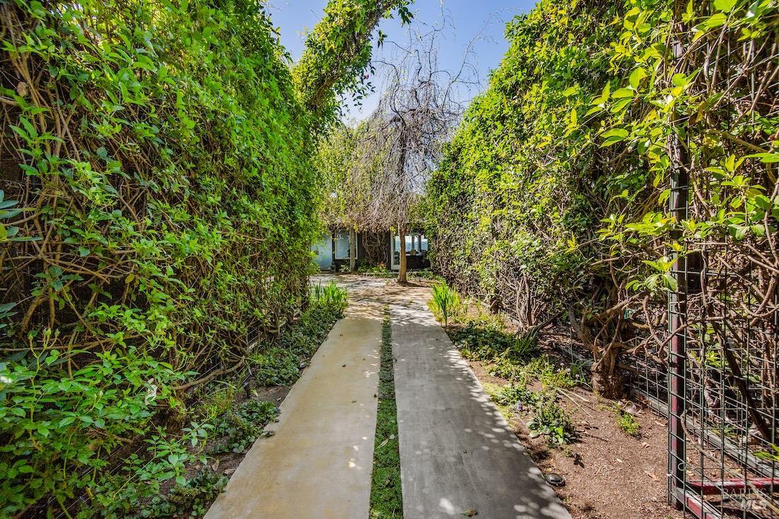 Property photo 48
