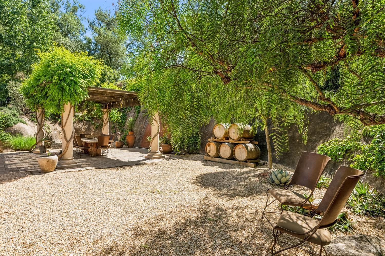 Property photo 35