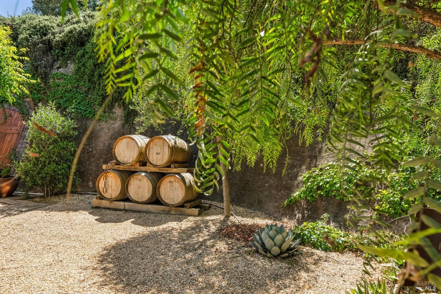 Property photo 37