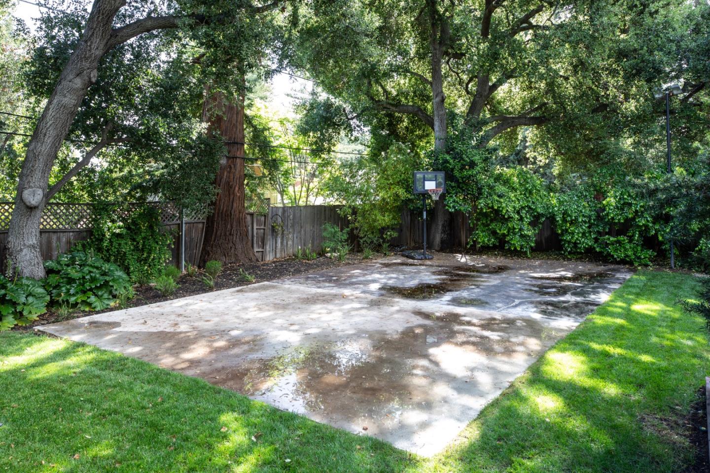 Property photo 35