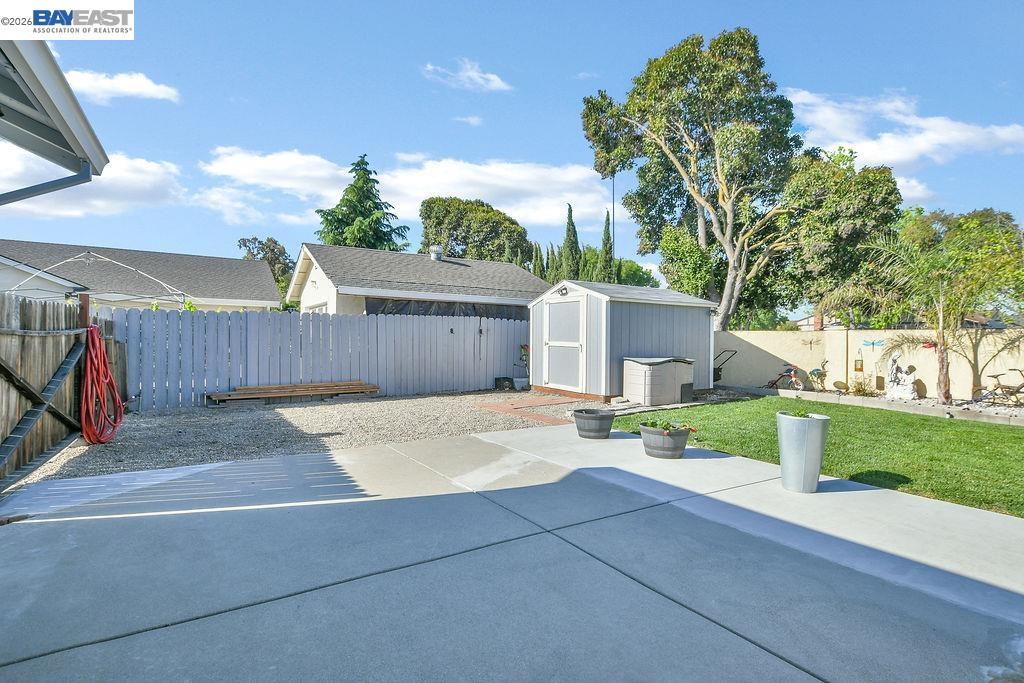 Property photo 32