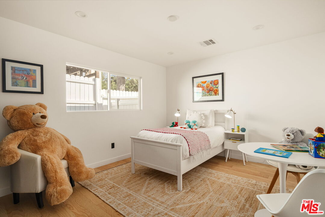 Property photo 50
