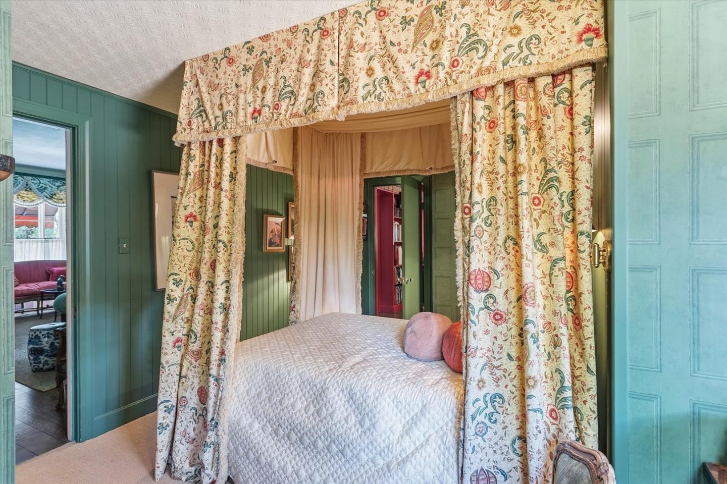 Property photo 43