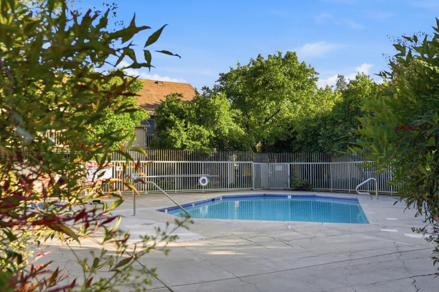 Property photo 30