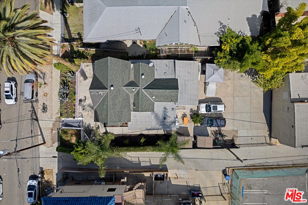 Property photo 33
