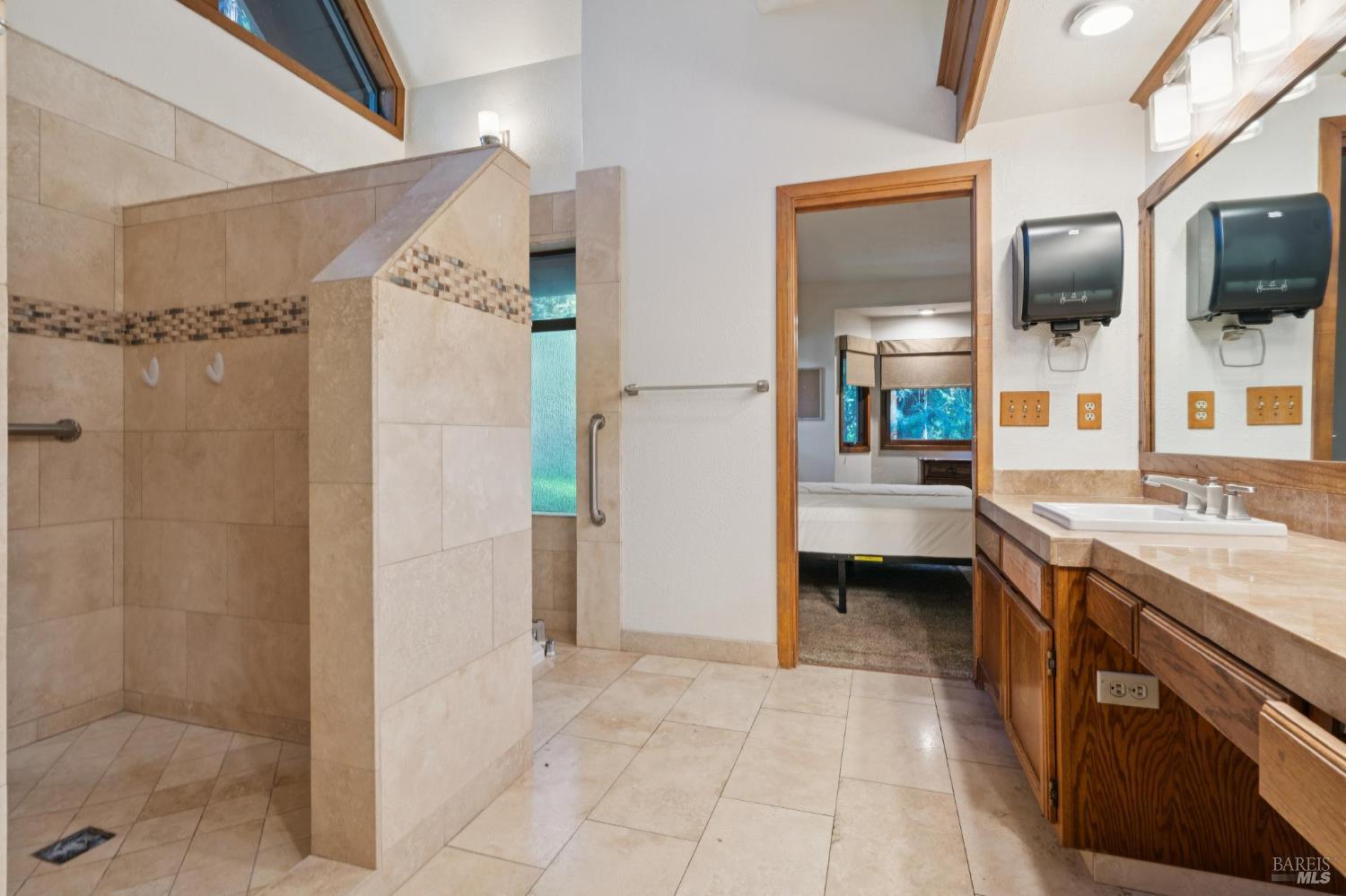 Property photo 46