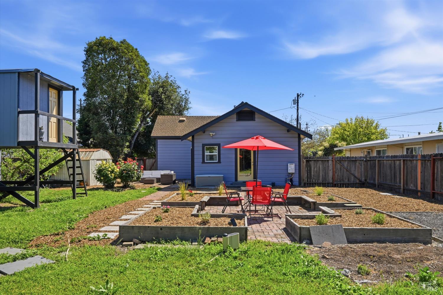Property photo 25