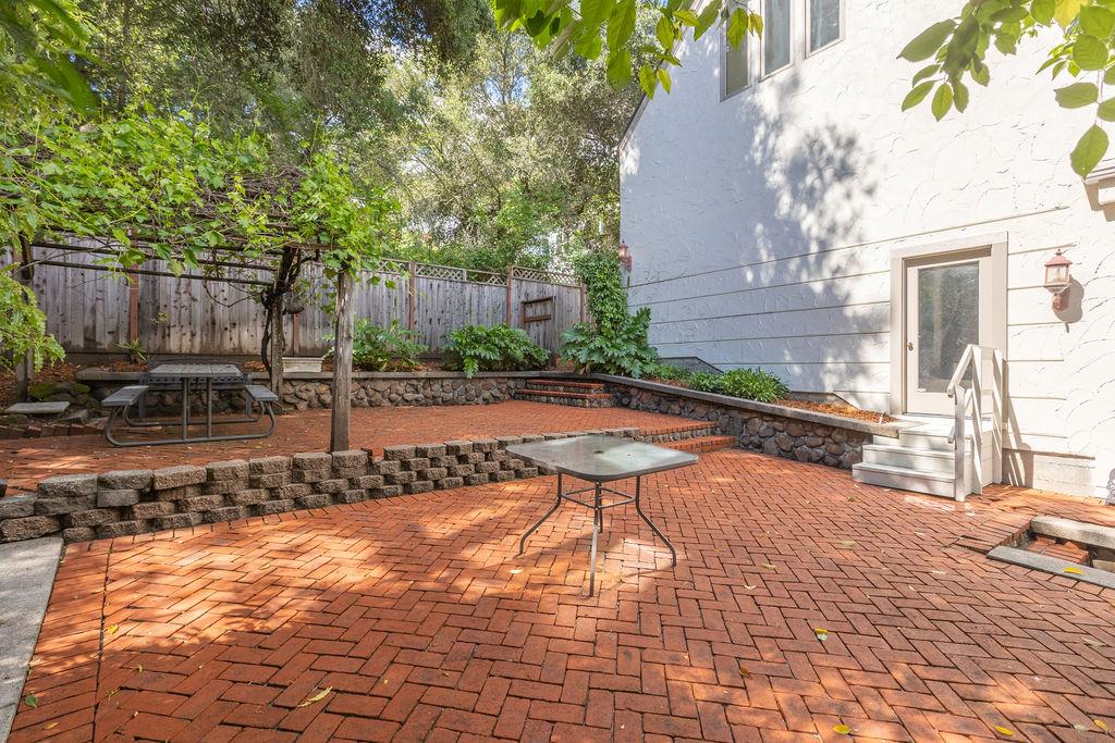 Property photo 46