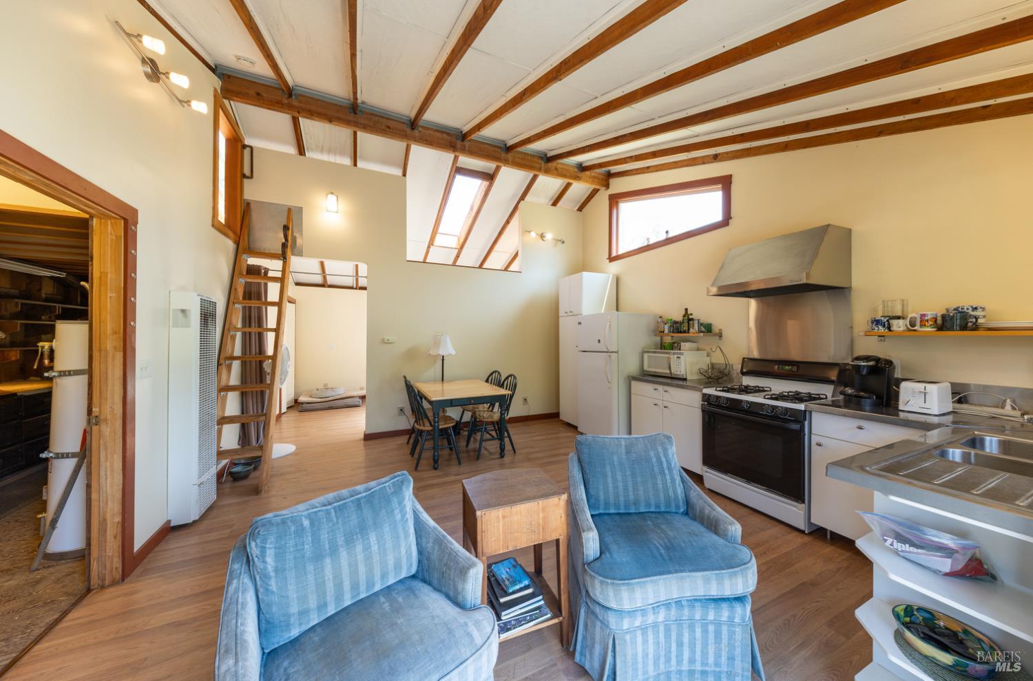 Property photo 30