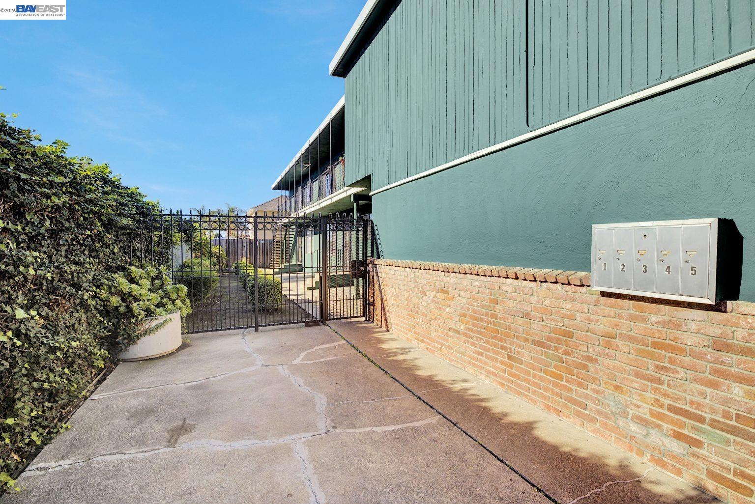 Property photo 28