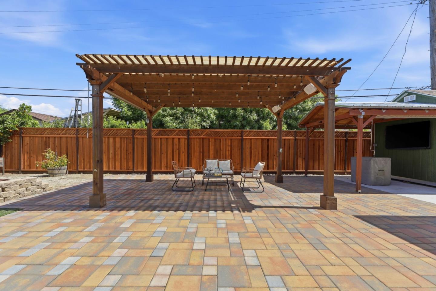 Property photo 35