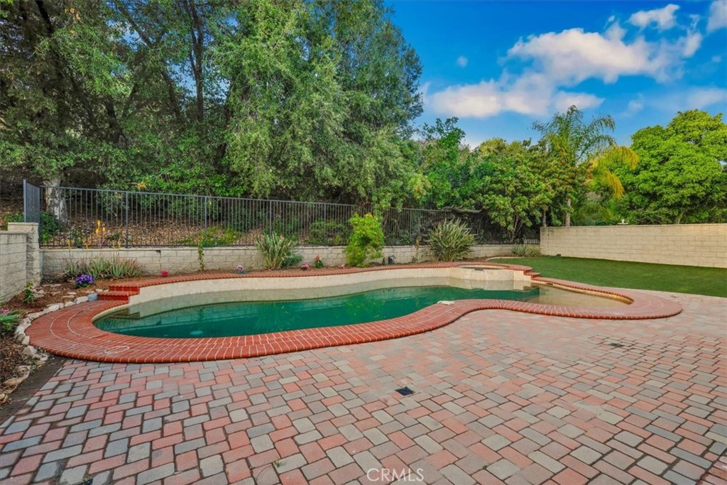Property photo 36