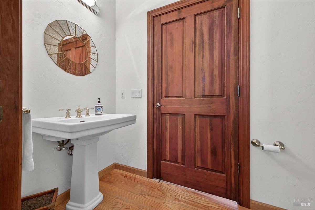 Property photo 44