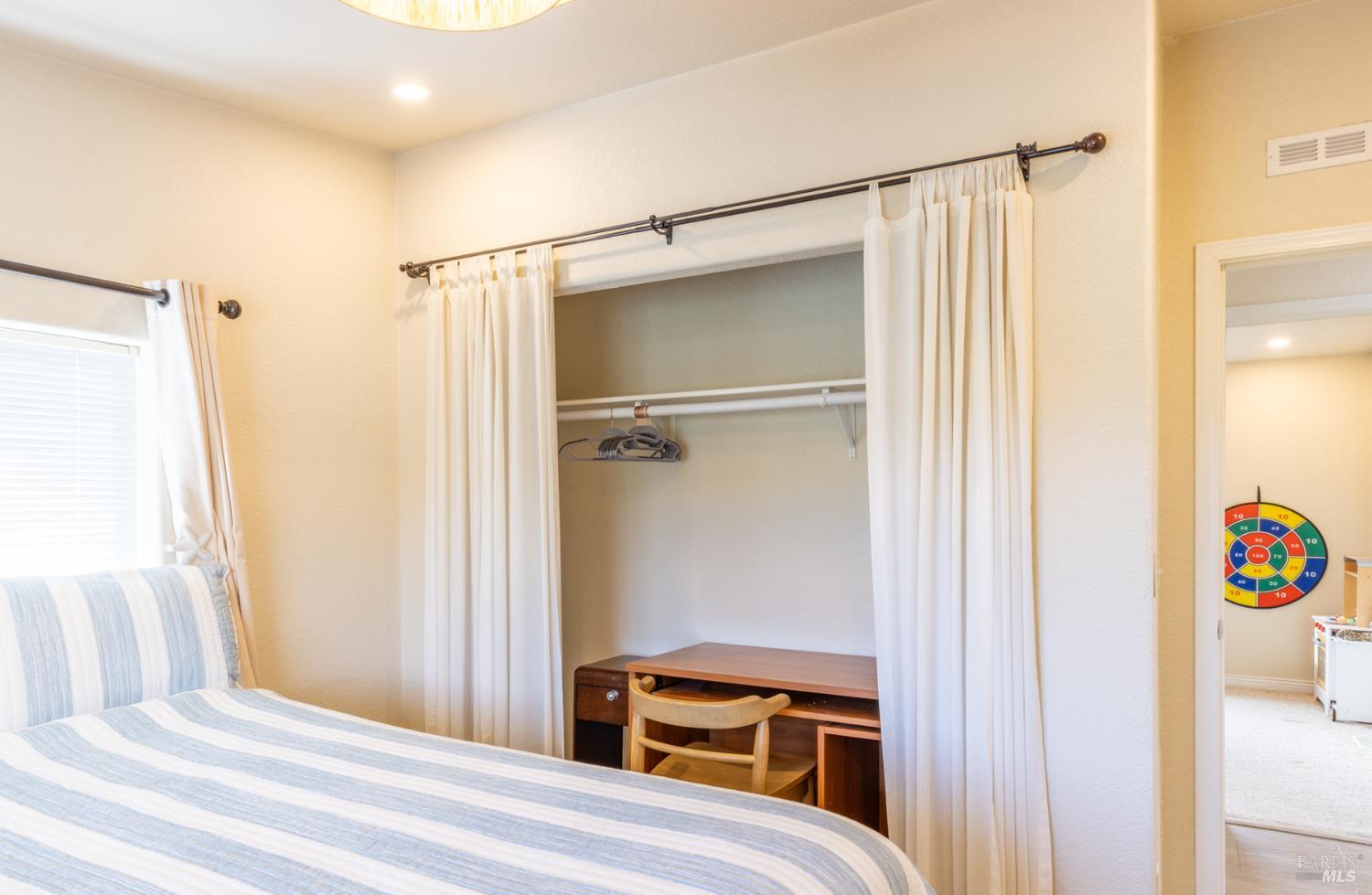 Property photo 28