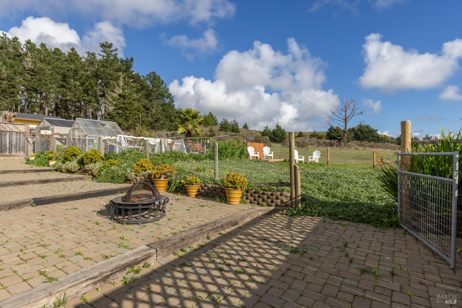 Property photo 32