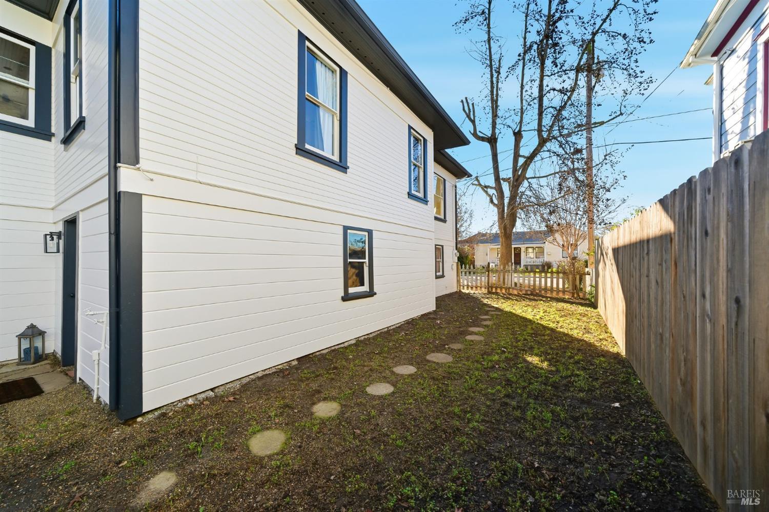 Property photo 36
