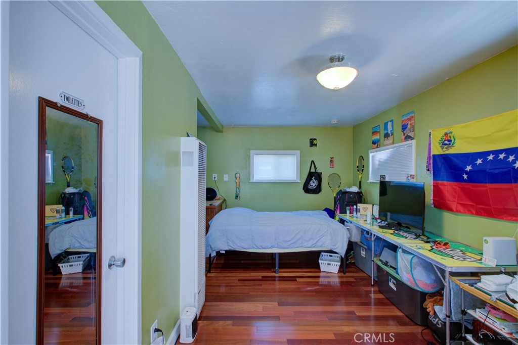 Property photo 28
