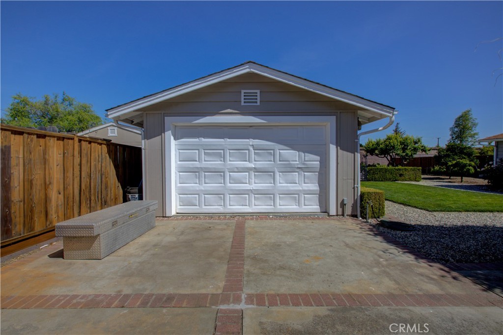 Property photo 34