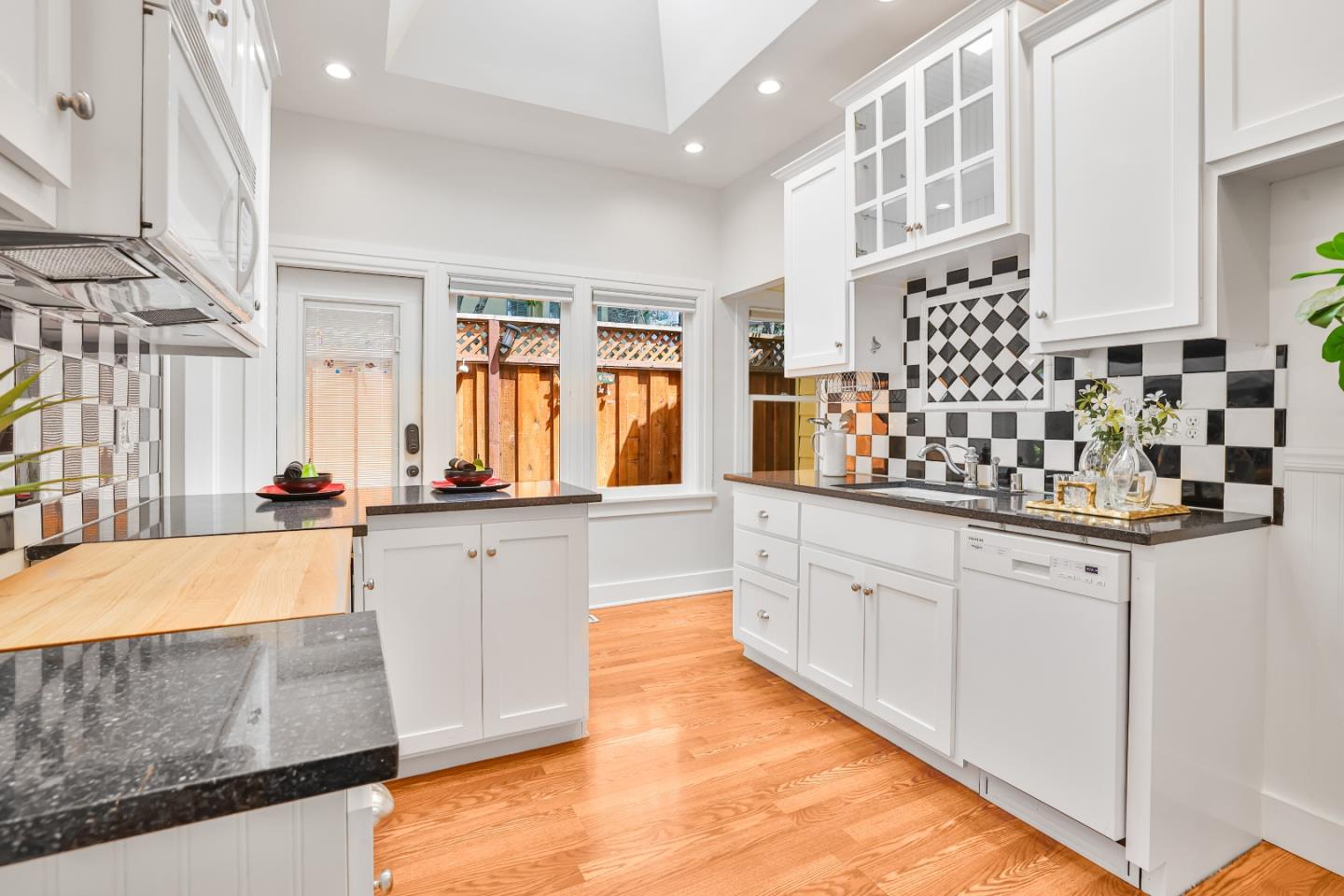 Property photo 24