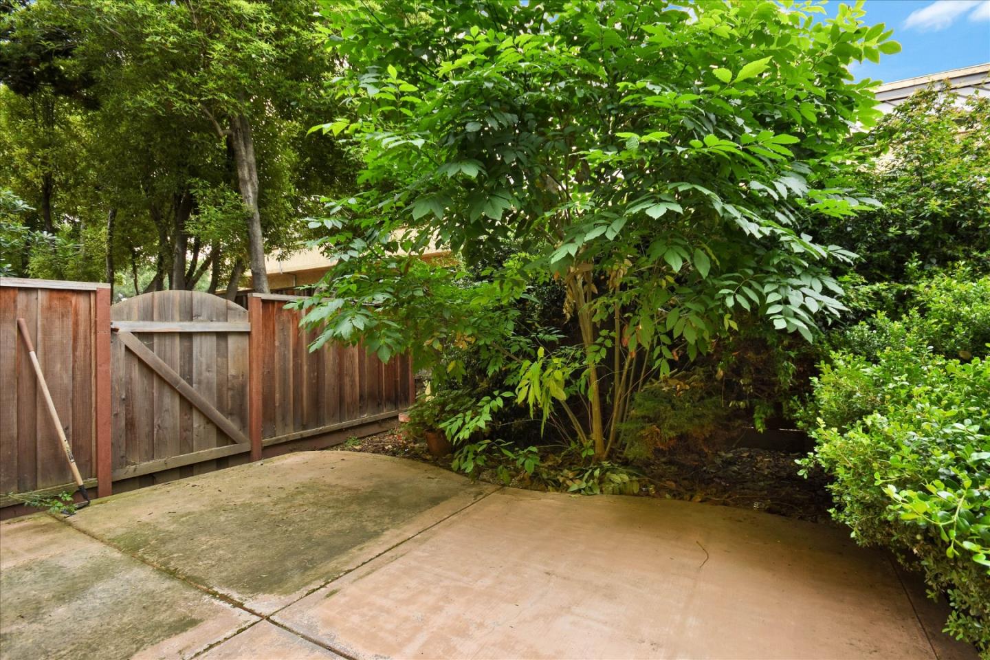 Property photo 45
