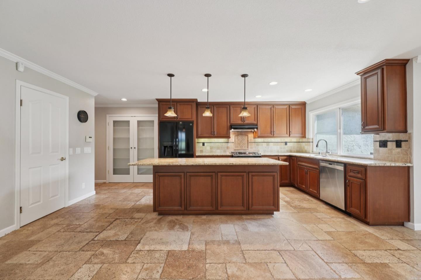 Property photo 34