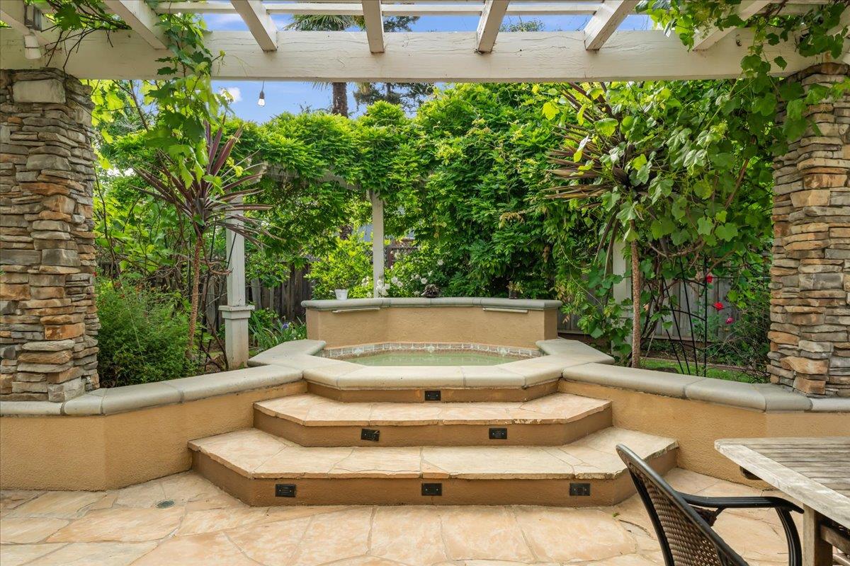 Property photo 33