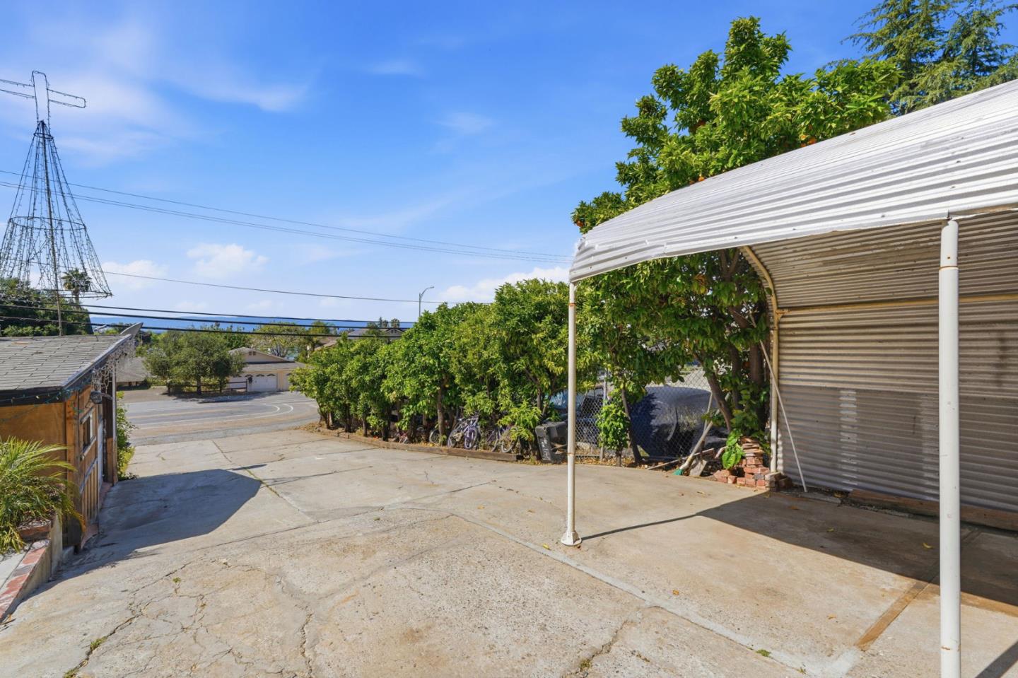 Property photo 37