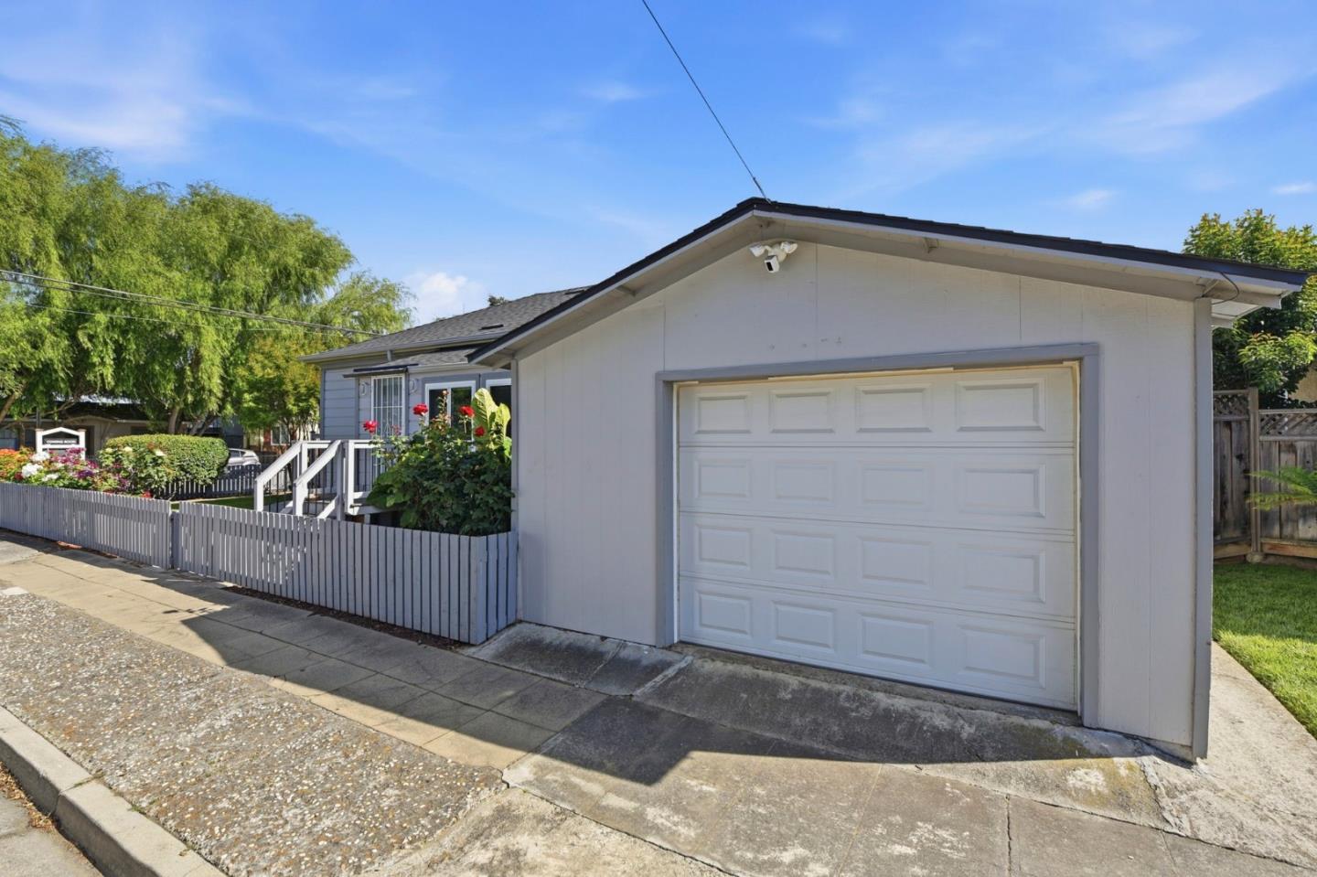 Property photo 44