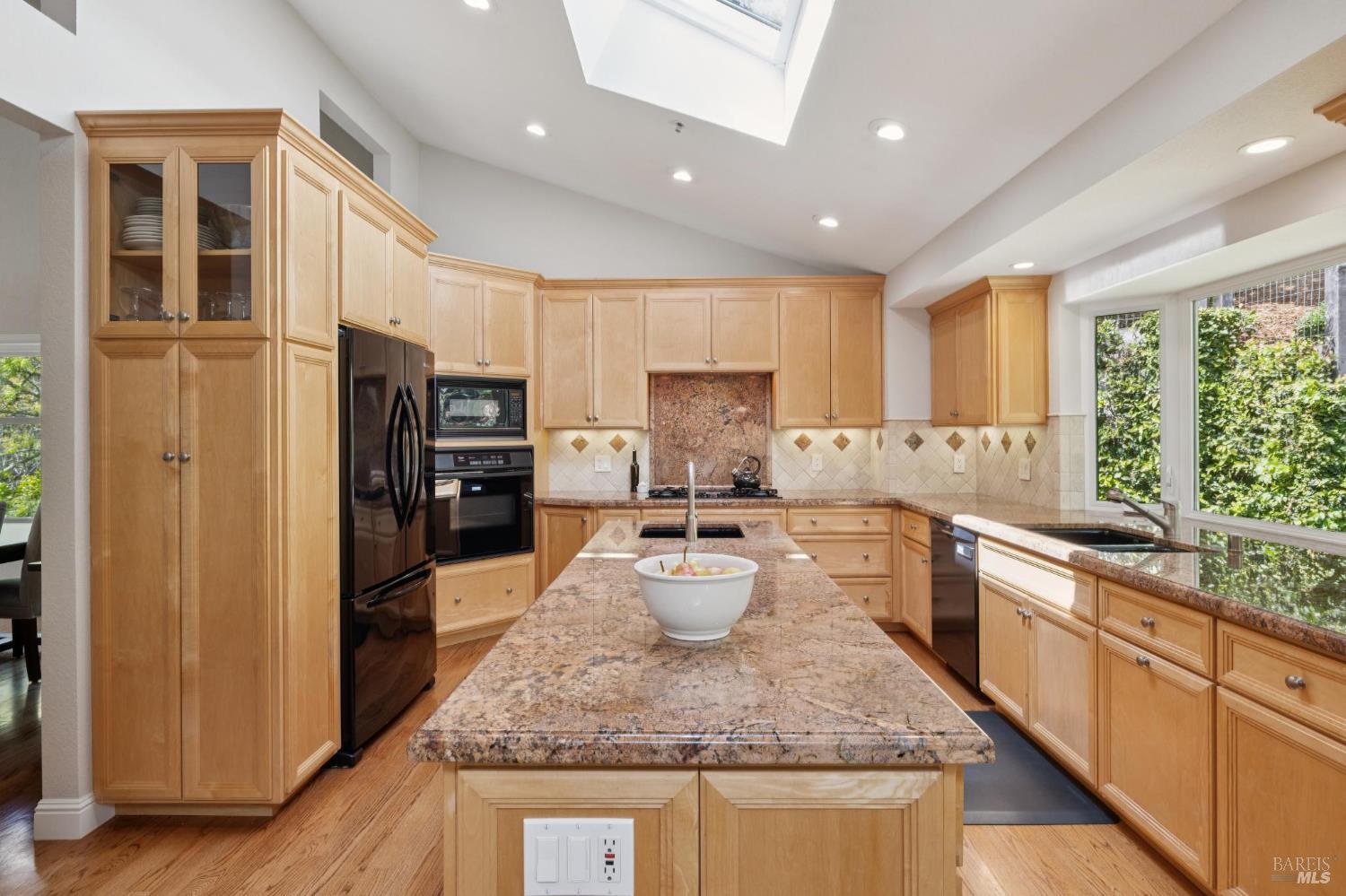 Property photo 31